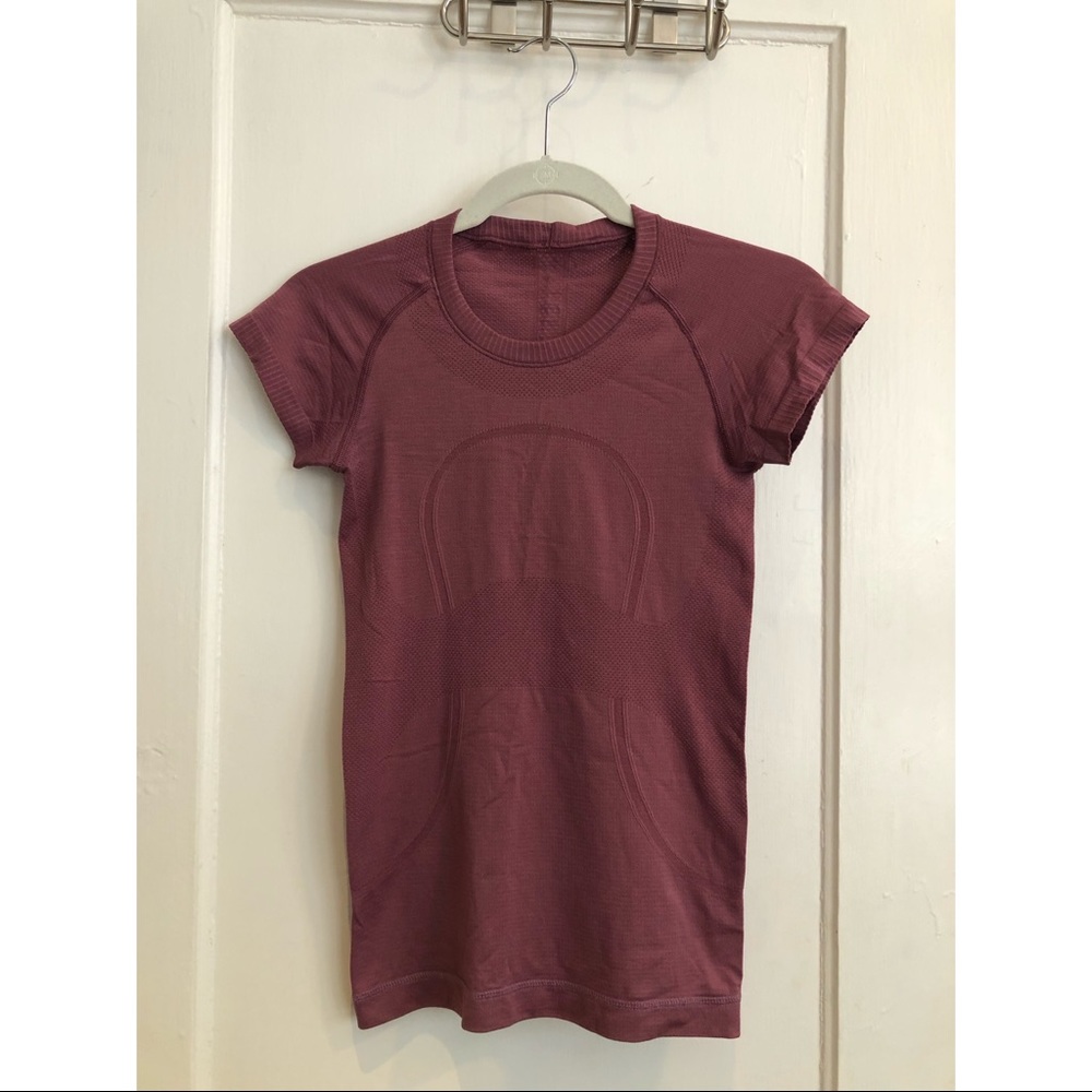 lululemon Swiftly Tech Short Sleeve Size 4 Cropped